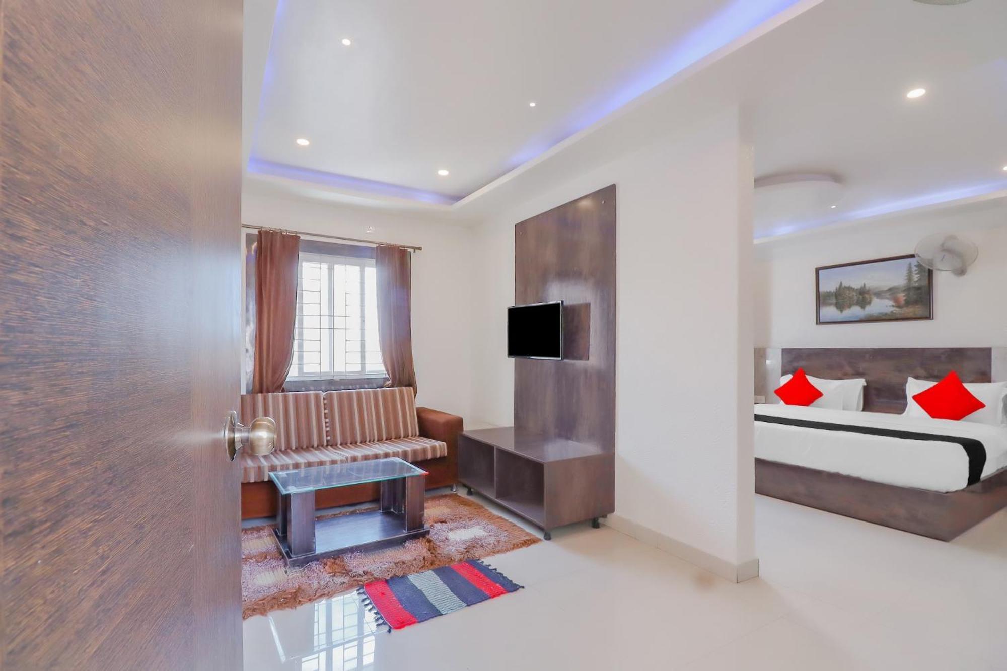 Capital O Royal Galaxy Finesse Near Phoenix Marketcity Bangalore Exterior foto